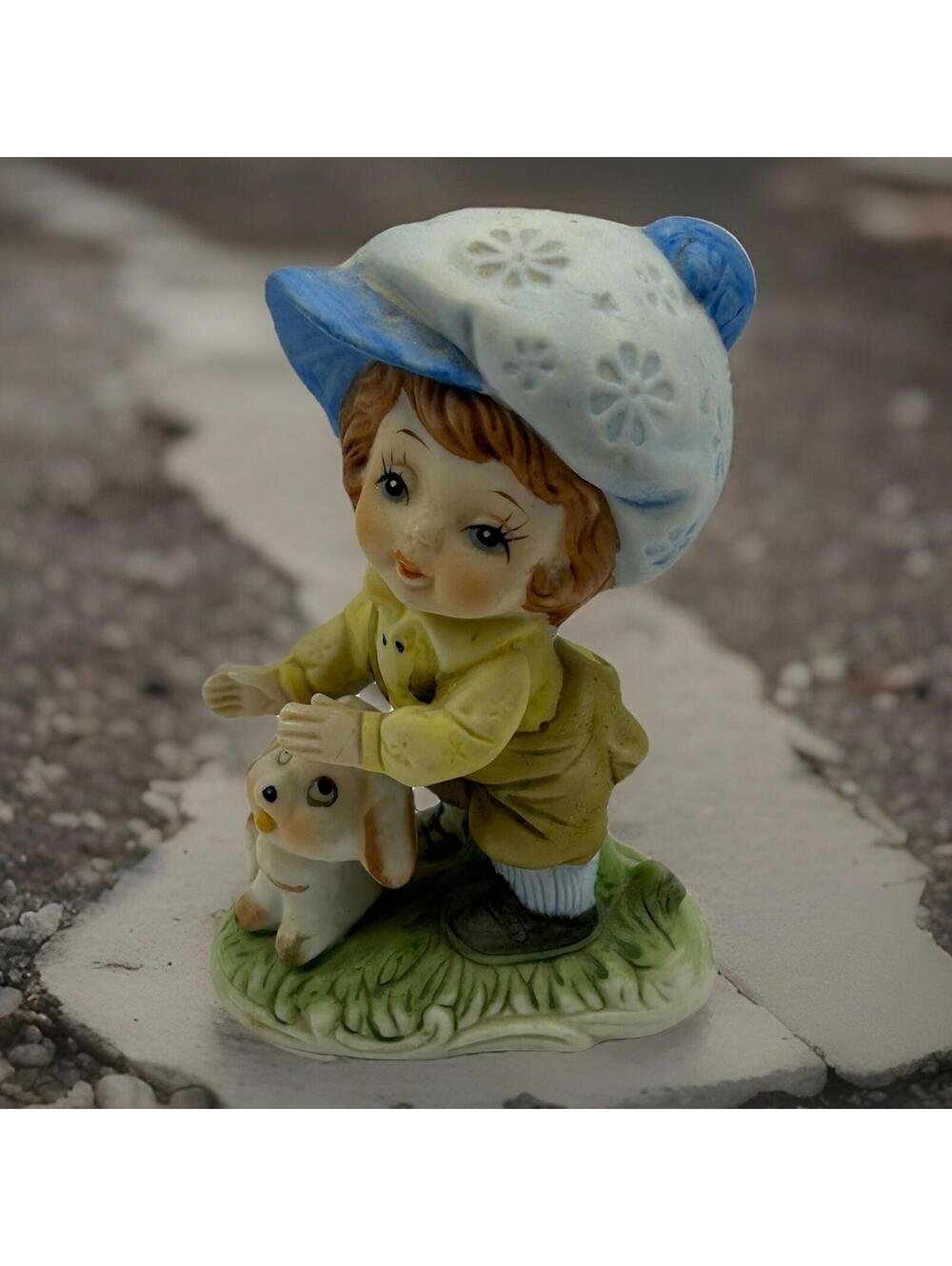 VTG ARDCO Fine Quality Dallas Porcelain Figurine Boy Blue Hat Petting Dog Taiwan